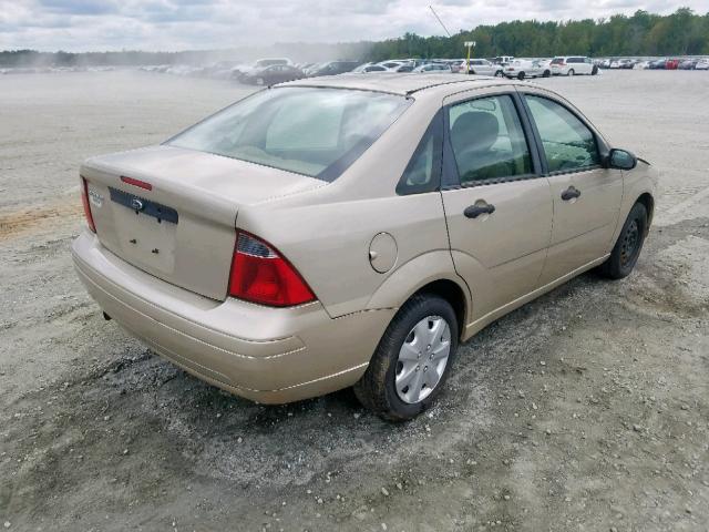 1FAFP34N47W264543 - 2007 FORD FOCUS ZX4 GOLD photo 4