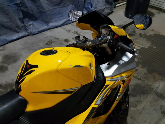 JS1GT77A172103899 - 2007 SUZUKI GSX-R1000 YELLOW photo 5