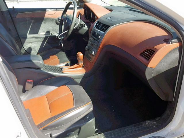 1G1ZK57748F248755 - 2008 CHEVROLET MALIBU LTZ თეთრი ფოტო 5