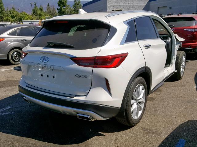 3PCAJ5M12KF114944 - 2019 INFINITI QX50 ESSEN WHITE photo 4