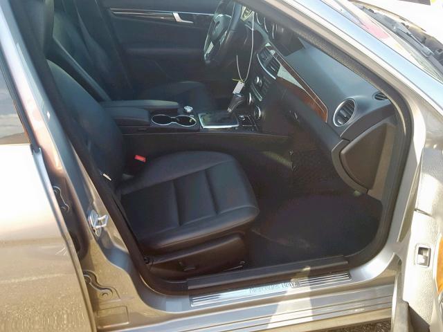 WDDGF4HB4EA953358 - 2014 MERCEDES-BENZ C 250 GRAY photo 5