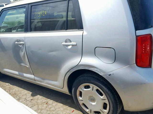 JTLKE50E291091433 - 2009 SCION XB SILVER photo 9