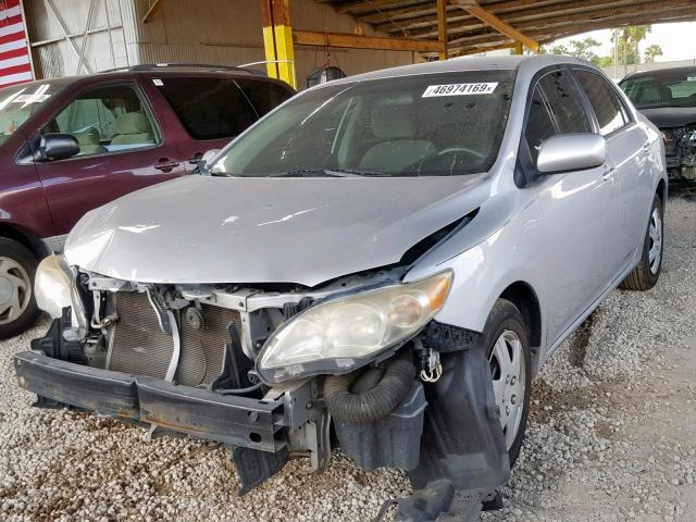 2T1BU4EE8BC671711 - 2011 TOYOTA COROLLA BA SILVER photo 2