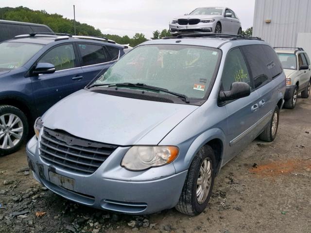 2A4GP54LX6R723424 - 2006 CHRYSLER TOWN & COU BLUE photo 2