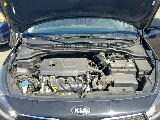 3KPA24AB9JE060096 - 2018 KIA RIO LX BLACK photo 7