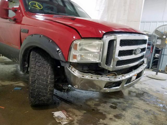 1FTWF31P15EB24455 - 2005 FORD F350 SRW S RED photo 9