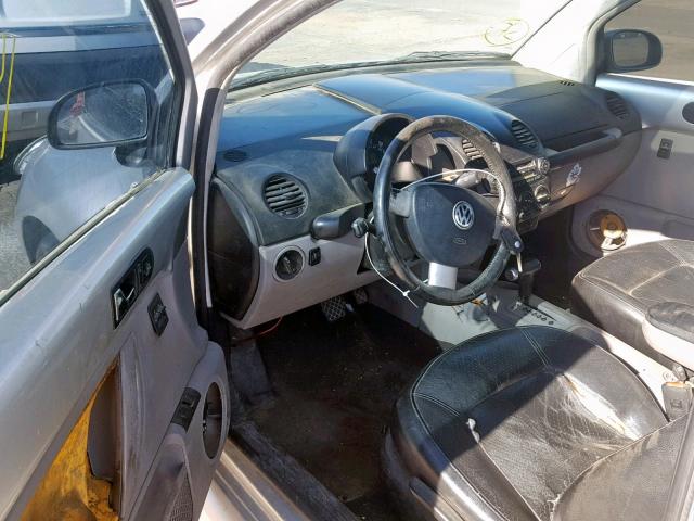 3VWCS21C01M422812 - 2001 VOLKSWAGEN NEW BEETLE ვერცხლისფერი ფოტო 9