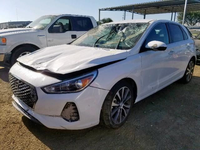 KMHH35LE9JU031462 - 2018 HYUNDAI ELANTRA GT WHITE photo 2