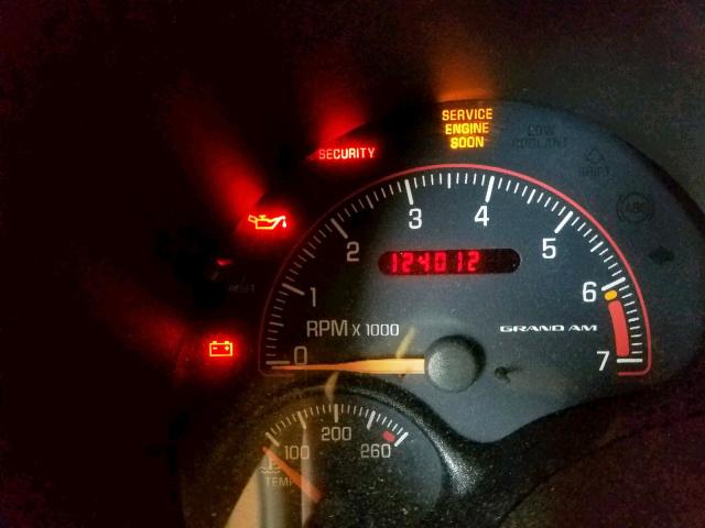 1G2NF52E24M590523 - 2004 PONTIAC GRAND AM S SILVER photo 8