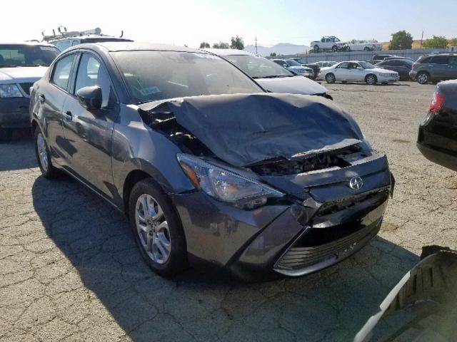 3MYDLBZV4GY134837 - 2016 TOYOTA SCION IA GRAY photo 1