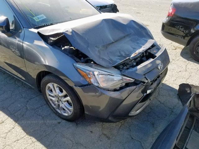 3MYDLBZV4GY134837 - 2016 TOYOTA SCION IA GRAY photo 9