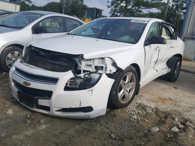 1G1ZB5EB8AF313068 - 2010 CHEVROLET MALIBU LS თეთრი ფოტო 2