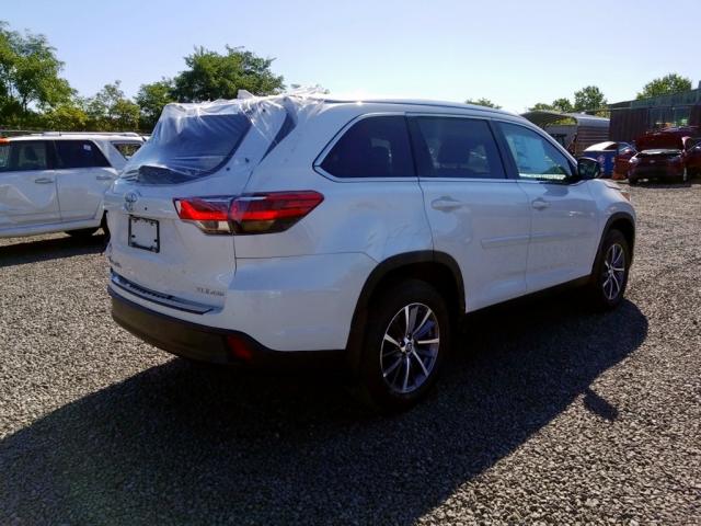 5TDJZRFH0KS590485 - 2019 TOYOTA HIGHLANDER WHITE photo 3