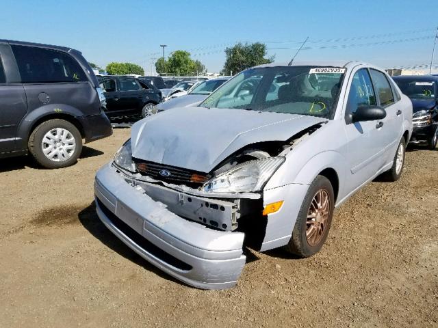 1FAFP3838YW328612 - 2000 FORD FOCUS ZTS SILVER photo 2