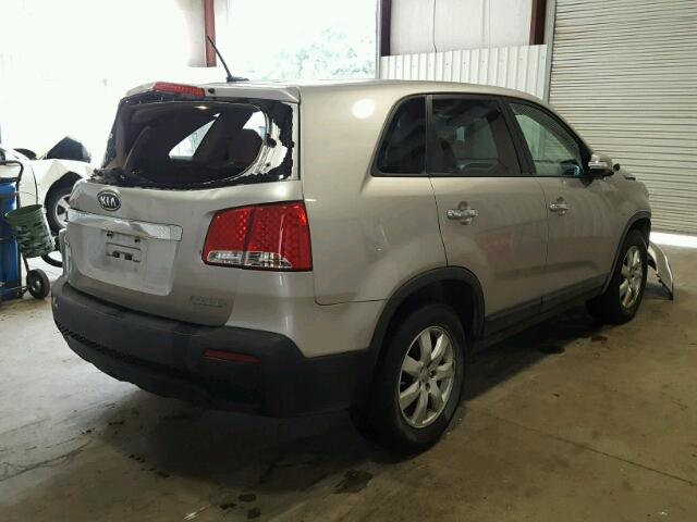 5XYKT3A10DG375671 - 2013 KIA SORENTO LX SILVER photo 4