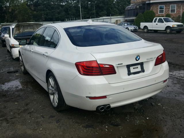 WBAFV3C51FD687041 - 2015 BMW 535 D WHITE photo 3