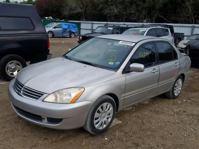 JA3AJ26E26U072804 - 2006 MITSUBISHI LANCER ES SILVER photo 2