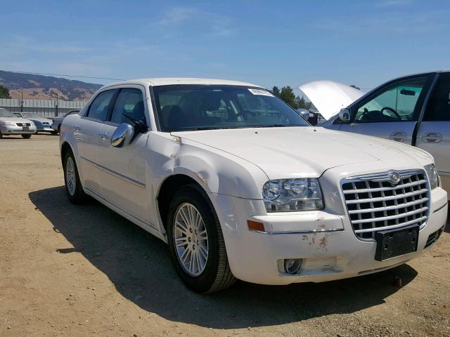 2C3CA4CD9AH199163 - 2010 CHRYSLER 300 TOURIN WHITE photo 1