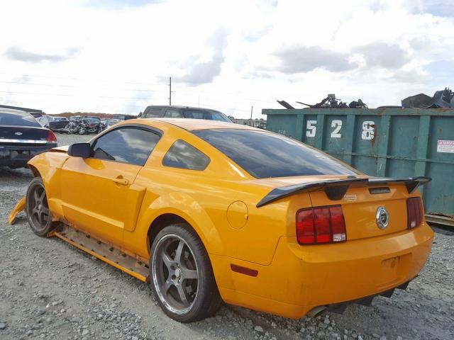 1ZVHT82H685191379 - 2008 FORD MUSTANG GT YELLOW photo 3