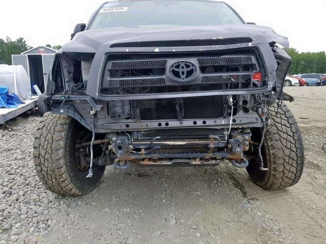 5TFDY5F16CX237465 - 2012 TOYOTA TUNDRA CRE GRAY photo 9