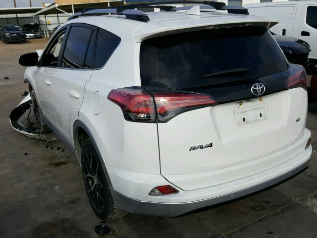 JTMNFREV6GD084454 - 2016 TOYOTA RAV4 SE WHITE photo 3