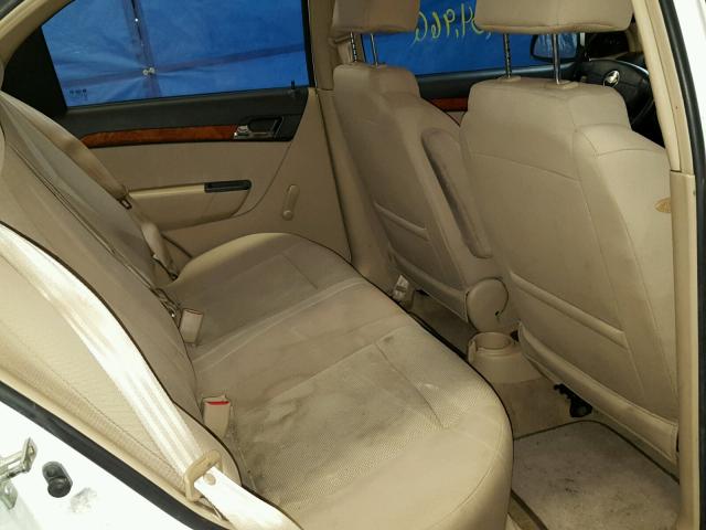 KL1TD5DE0BB148989 - 2011 CHEVROLET AVEO LS WHITE photo 6