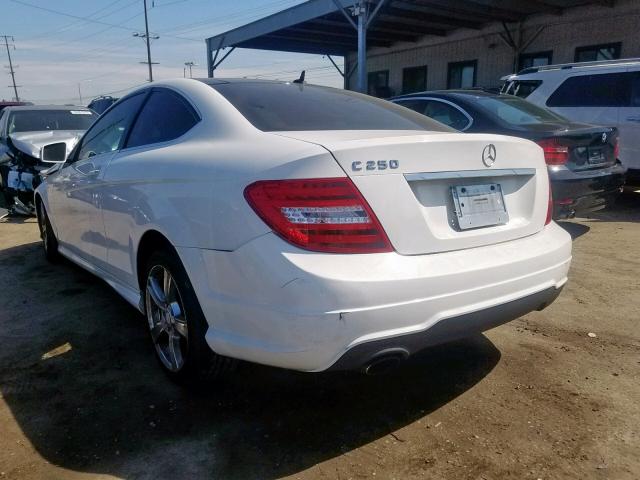 WDDGJ4HB5EG192514 - 2014 MERCEDES-BENZ C 250 WHITE photo 3