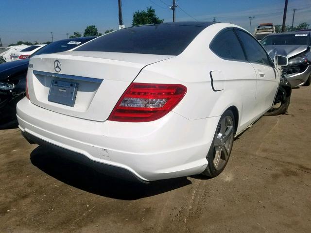 WDDGJ4HB5EG192514 - 2014 MERCEDES-BENZ C 250 WHITE photo 4