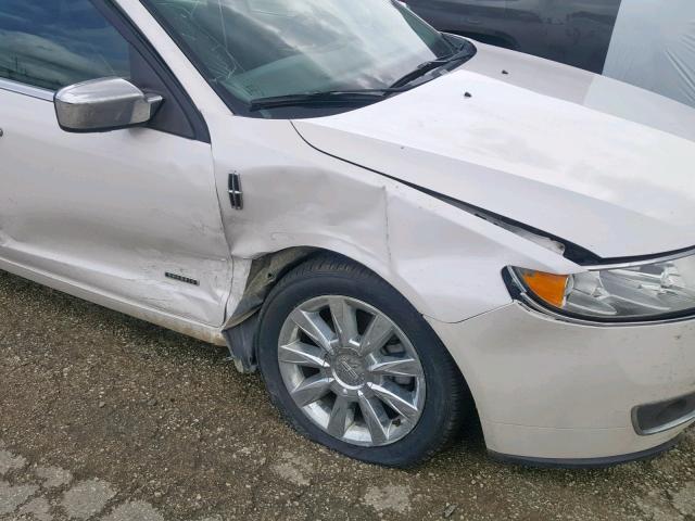 3LNDL2L36BR761138 - 2011 LINCOLN MKZ HYBRID WHITE photo 9