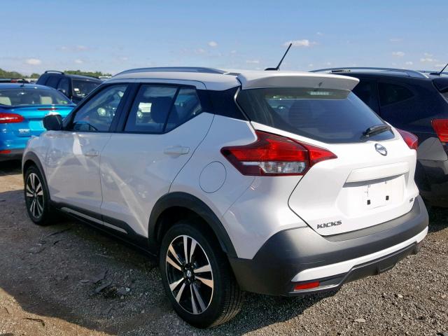 3N1CP5CU1JL521031 - 2018 NISSAN KICKS S WHITE photo 3