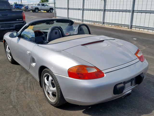 WP0CA2981WU622526 - 1998 PORSCHE BOXSTER SILVER photo 3