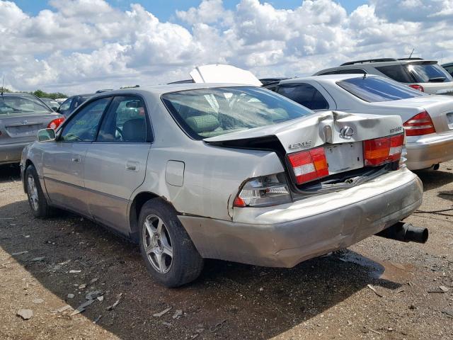 JT8BF28G4W5040063 - 1998 LEXUS ES 300 SILVER photo 3