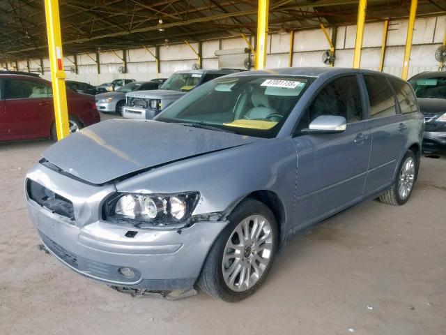 YV1MJ682X52076807 - 2005 VOLVO V50 T5 GRAY photo 2