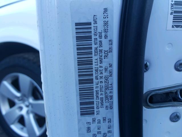 1C6RR7PT9GS125431 - 2016 RAM 1500 LONGH WHITE photo 10