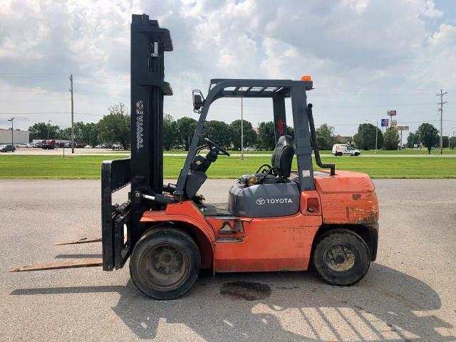 SN60219 - 2005 TOYOTA FORKLIFT ORANGE photo 1