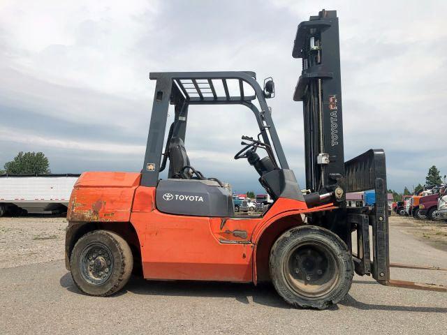 SN60219 - 2005 TOYOTA FORKLIFT ORANGE photo 2