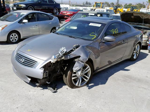 JNKCV64E79M605953 - 2009 INFINITI G37 BASE GRAY photo 2