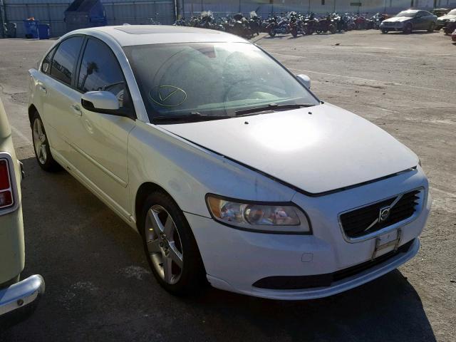 YV1MS390482383578 - 2008 VOLVO S40 2.4I WHITE photo 1