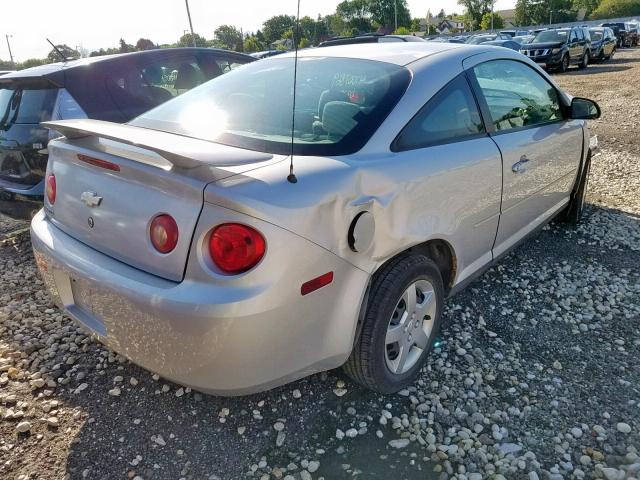 1G1AK12F157636388 - 2005 CHEVROLET COBALT SILVER photo 4