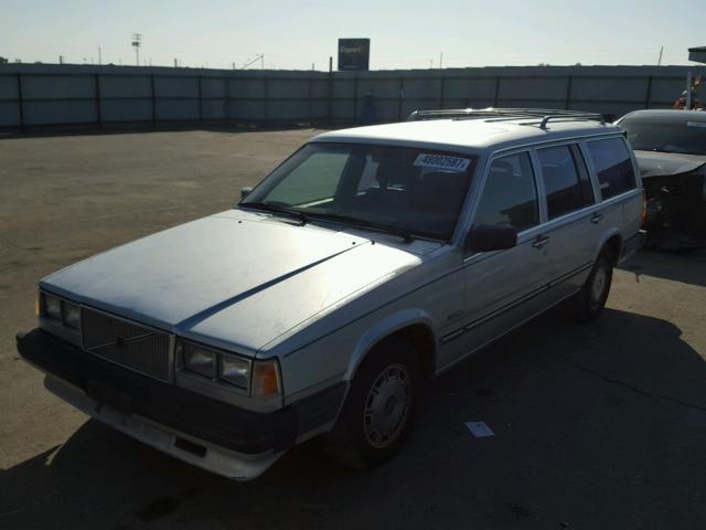 YV1FX8857J2162602 - 1988 VOLVO 740 GLE SILVER photo 2