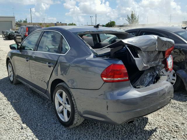 1VWBH7A35DC079802 - 2013 VOLKSWAGEN PASSAT SE GRAY photo 3