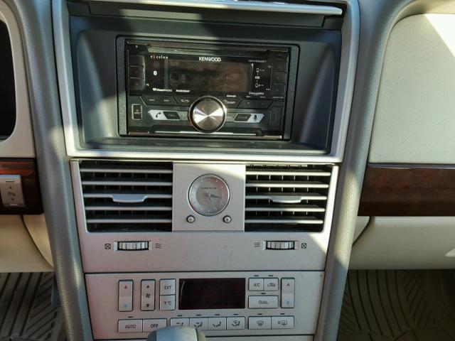 5LMEU68H04ZJ40342 - 2004 LINCOLN AVIATOR 棕色 照片 9