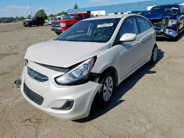 KMHCT4AE8HU169219 - 2017 HYUNDAI ACCENT SE TAN photo 2