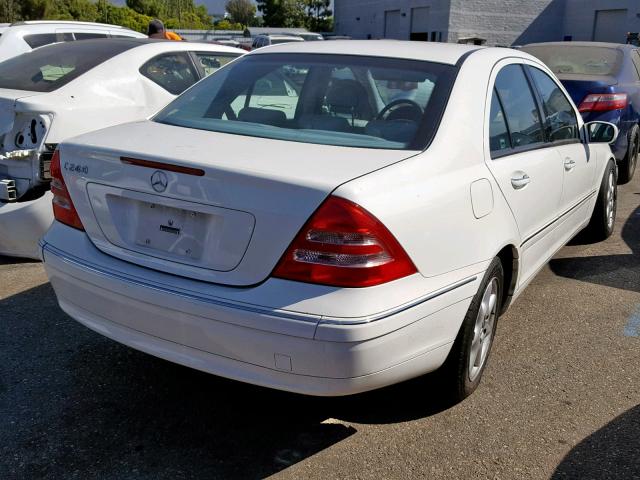 WDBRF61J14F516577 - 2004 MERCEDES-BENZ C 240 WHITE photo 4