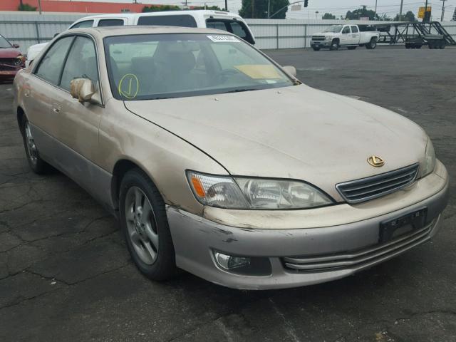 JT8BF28GX10315778 - 2001 LEXUS ES 300 GOLD photo 1