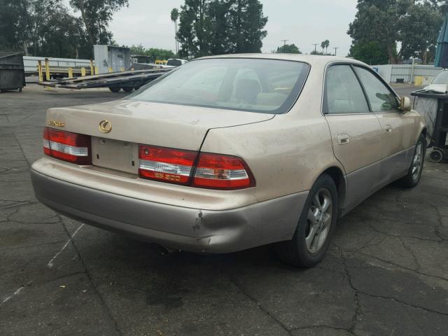 JT8BF28GX10315778 - 2001 LEXUS ES 300 GOLD photo 4