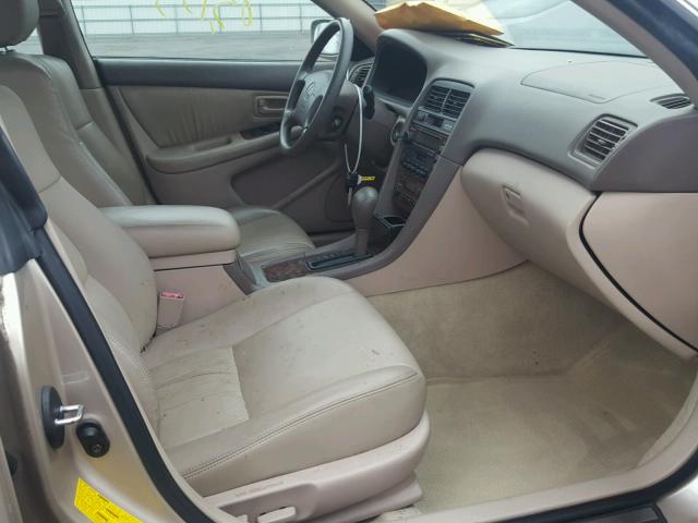 JT8BF28GX10315778 - 2001 LEXUS ES 300 GOLD photo 5