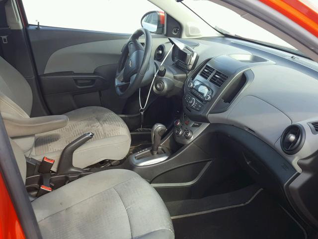 1G1JA6SH4C4140470 - 2012 CHEVROLET SONIC LS 橙色 照片 5