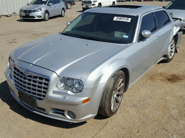 2C3JA73W15H668181 - 2005 CHRYSLER 300C SRT-8 SILVER photo 2