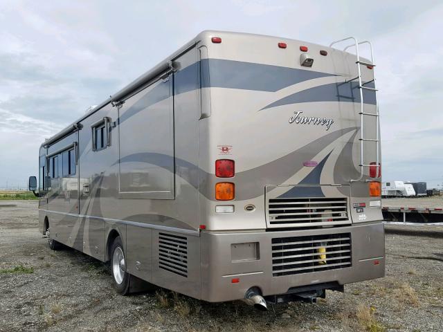 4UZAAHDC44CN57479 - 2004 FREIGHTLINER CHASSIS BROWN photo 3